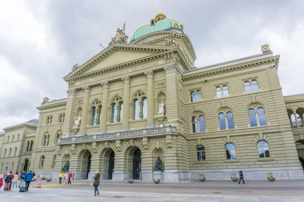 Federal Palace of Switzerland - Bern day trip