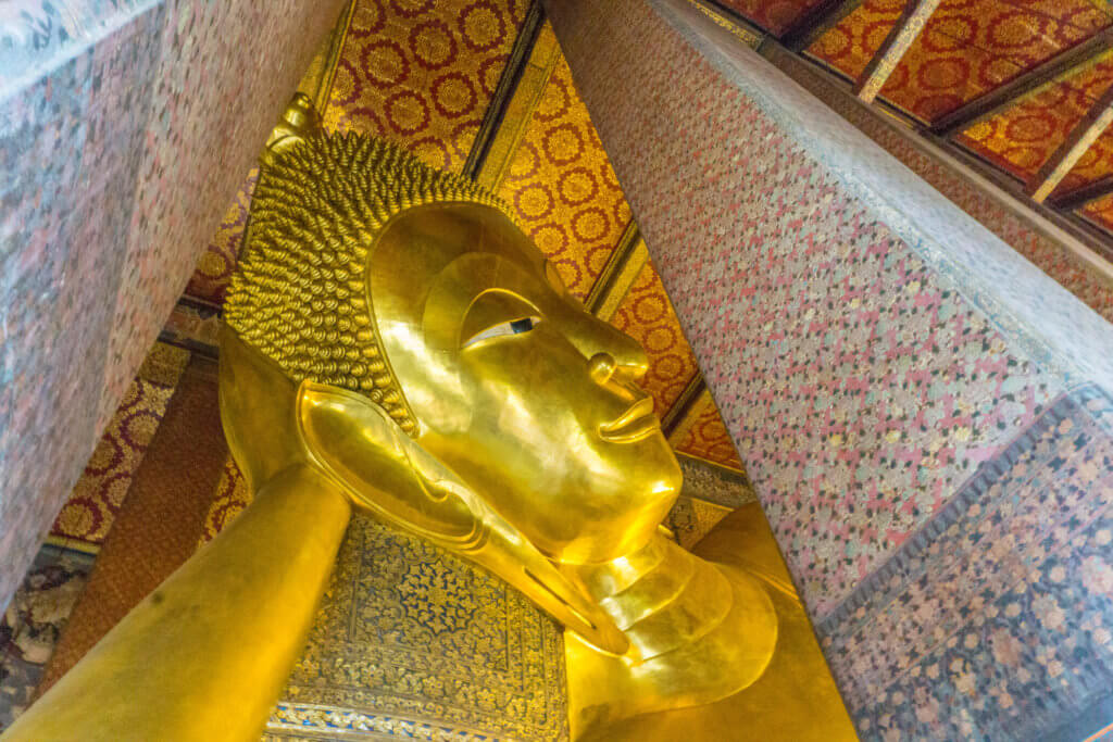 Reclining Buddha - things to see in Bangkok