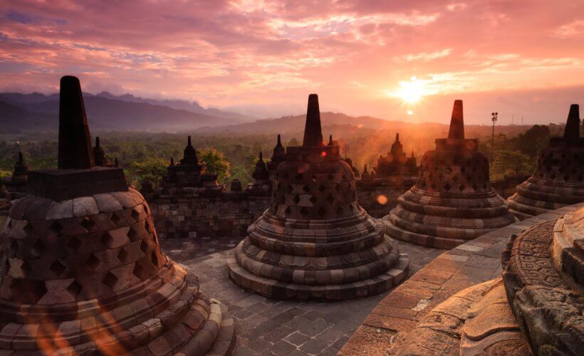 7 reasons to attend a yoga retreat abroad #Travel #Yoga #YogaRetreat #YogaHoliday