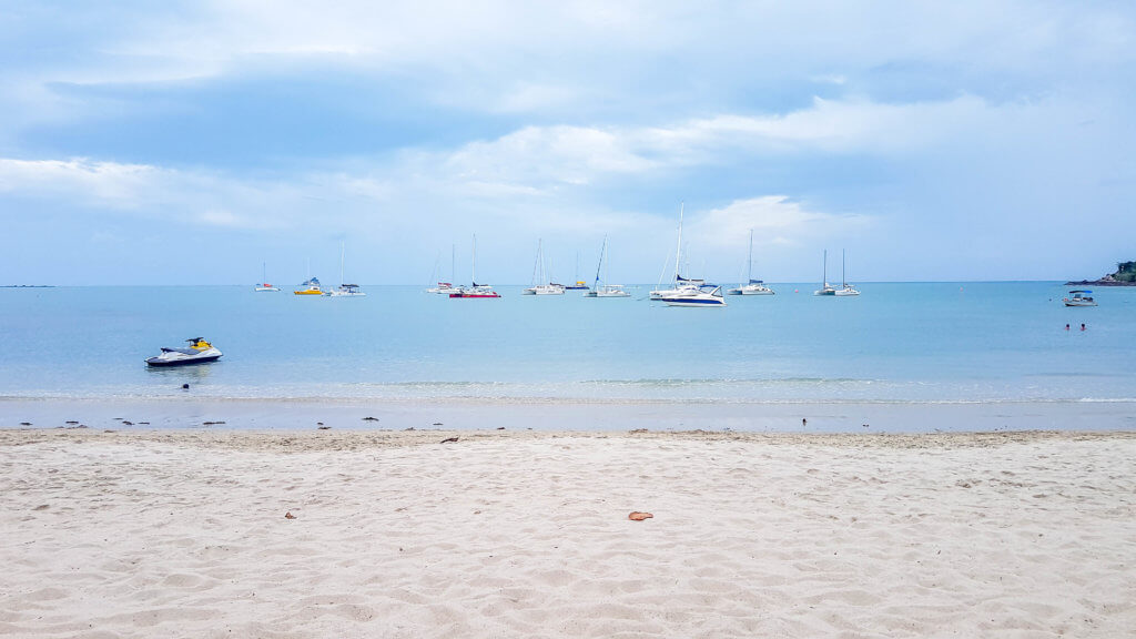 things to do in Koh Samui - relaxing on Choeng Mon beach