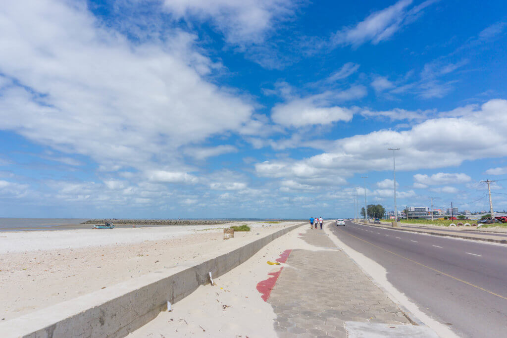 What to do in Maputo - Maputo beach