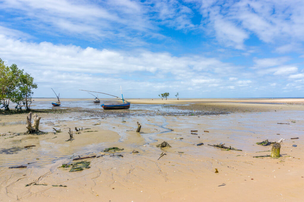 What to see in Maputo - Maputo beach