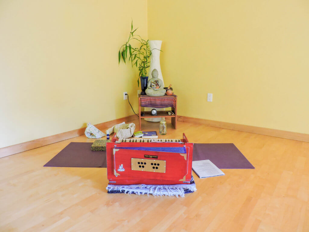 Home Yoga Studio Tour + Yoga Room 