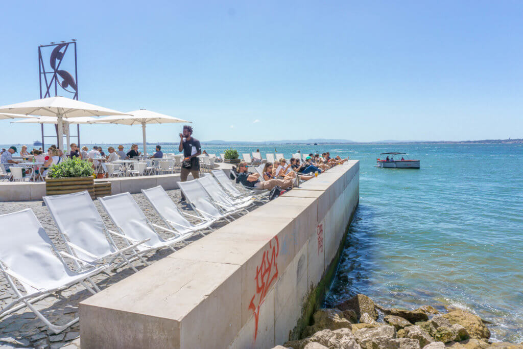 Cafe at Ribeira das Naus, Lisbon | 2 weeks in Portugal