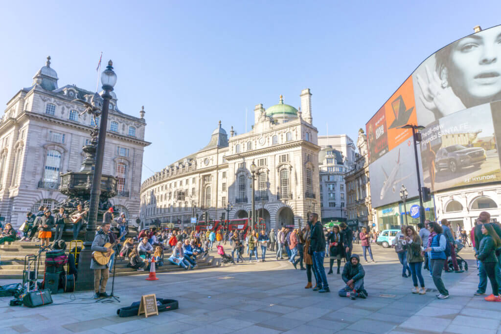 Piccadilly Circus - 4 days in London itinerary