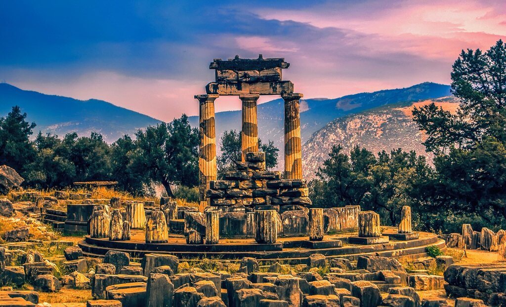 Oracle of Delphi - Athens day trips