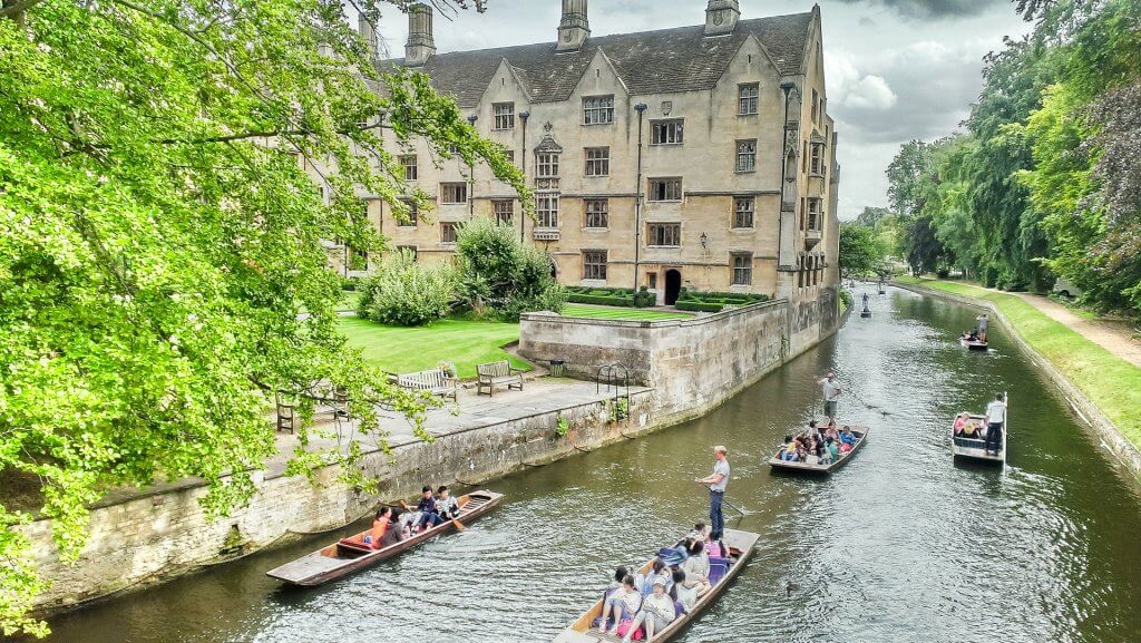 Punting tours in Cambridge