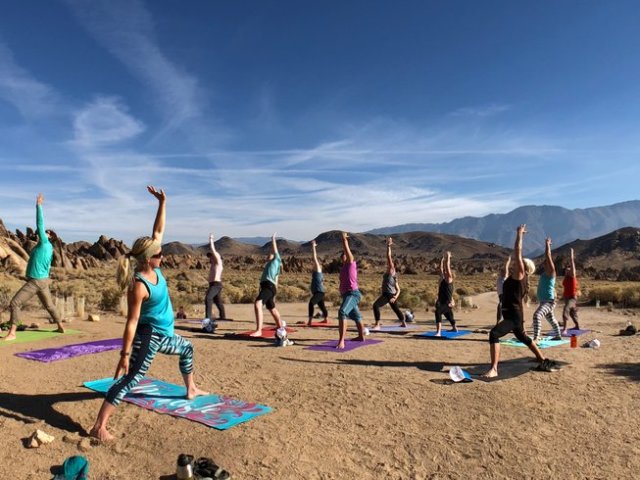 Top 8 Best Yoga Retreats in California (2024) - The Yogi Wanderer