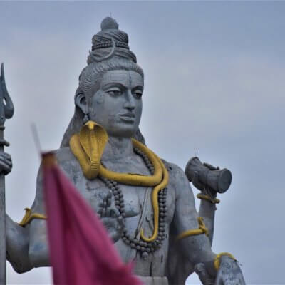 Shiva statue - best yoga retreats in India